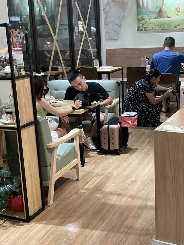 森林小徑大墩店對寵物超友善